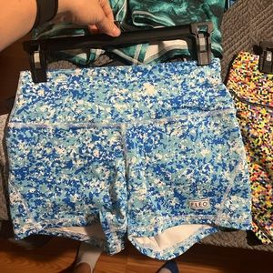 Games 2022 exclusive fleo shorts small apex